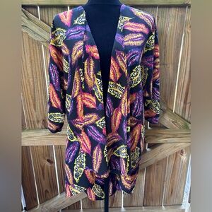 LuLaRoe Lindsay Colorful Feather Print Kimono Size M